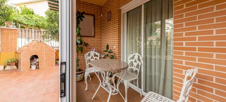 Adding Porch Enclosures To Your Home in False Creek, British Columbia